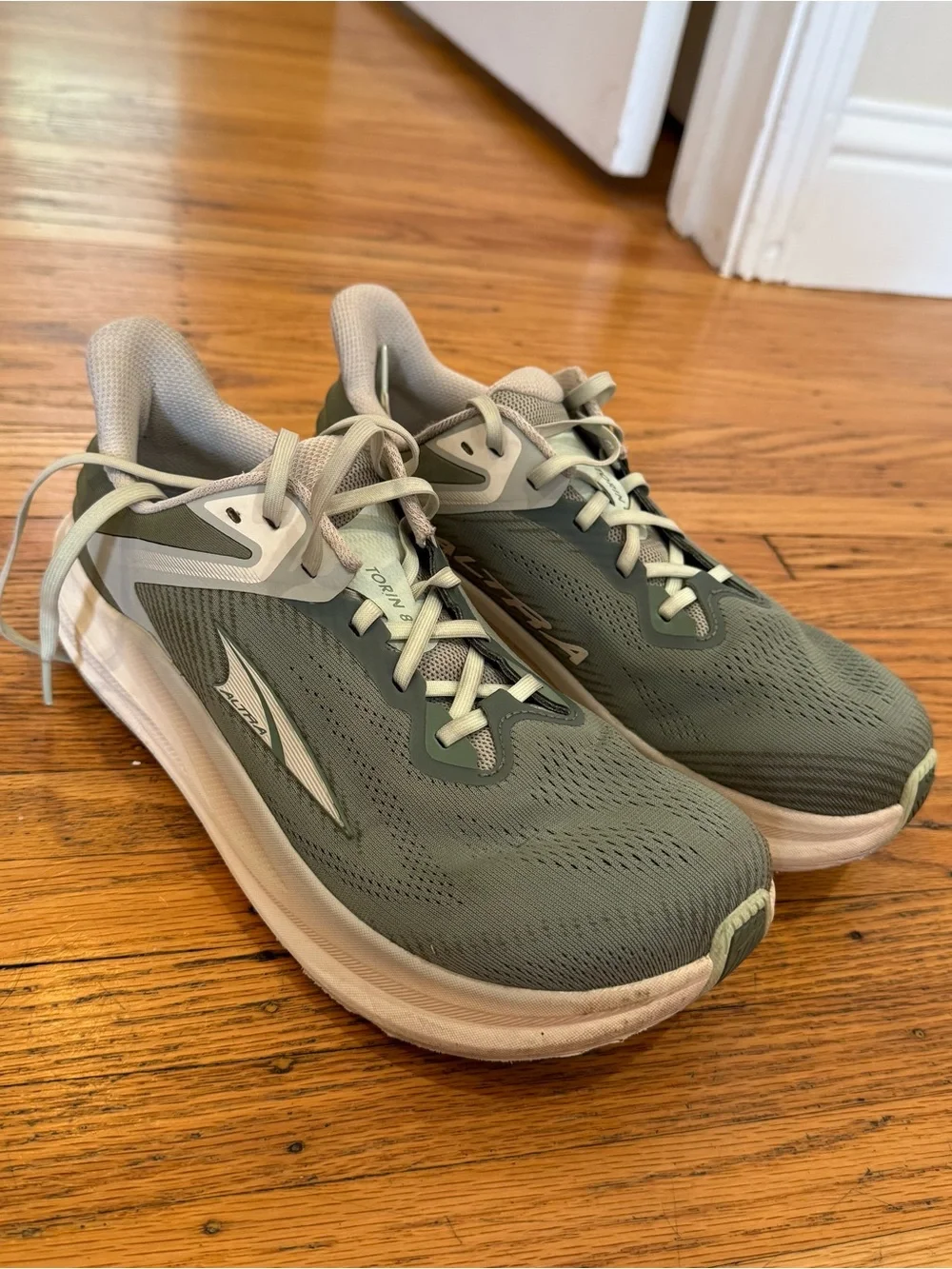 Altra Green Torin 8
